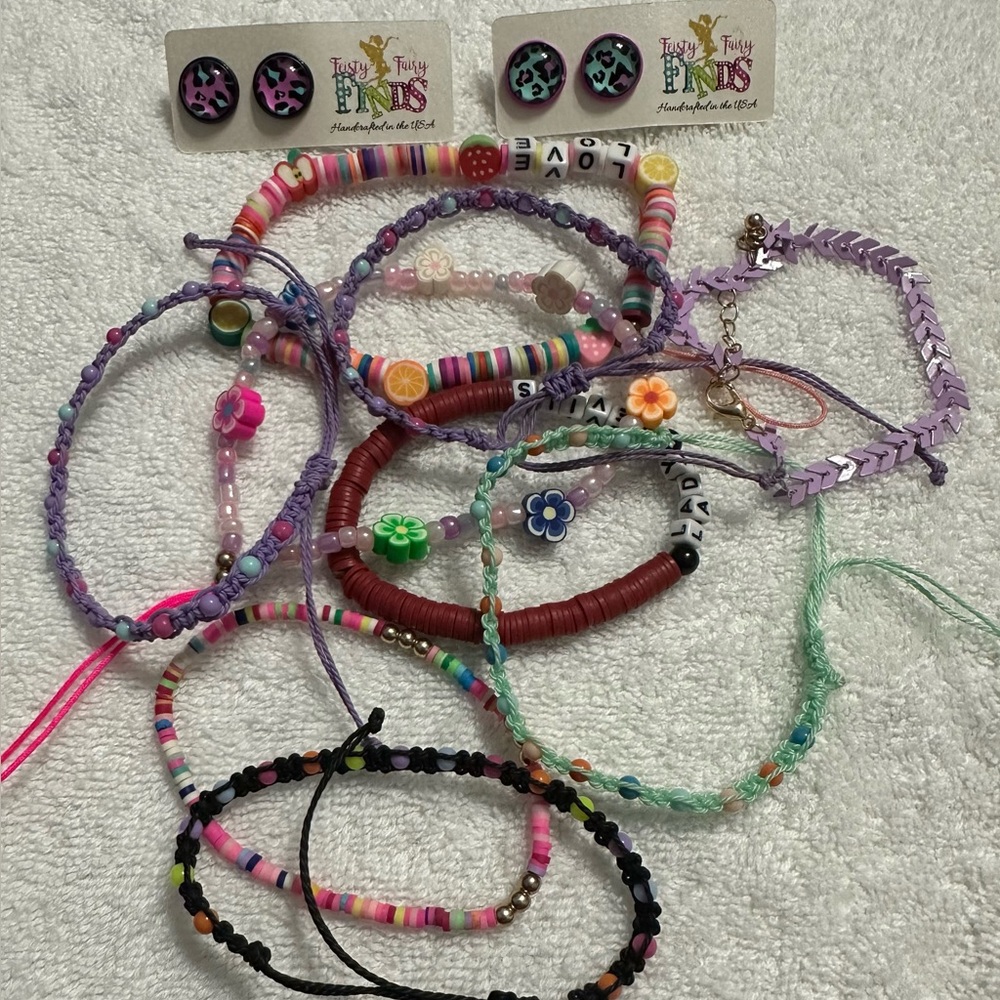 Colorful Kids Beaded Bracelet Set! Best Offer Accepted!🩷🧡
